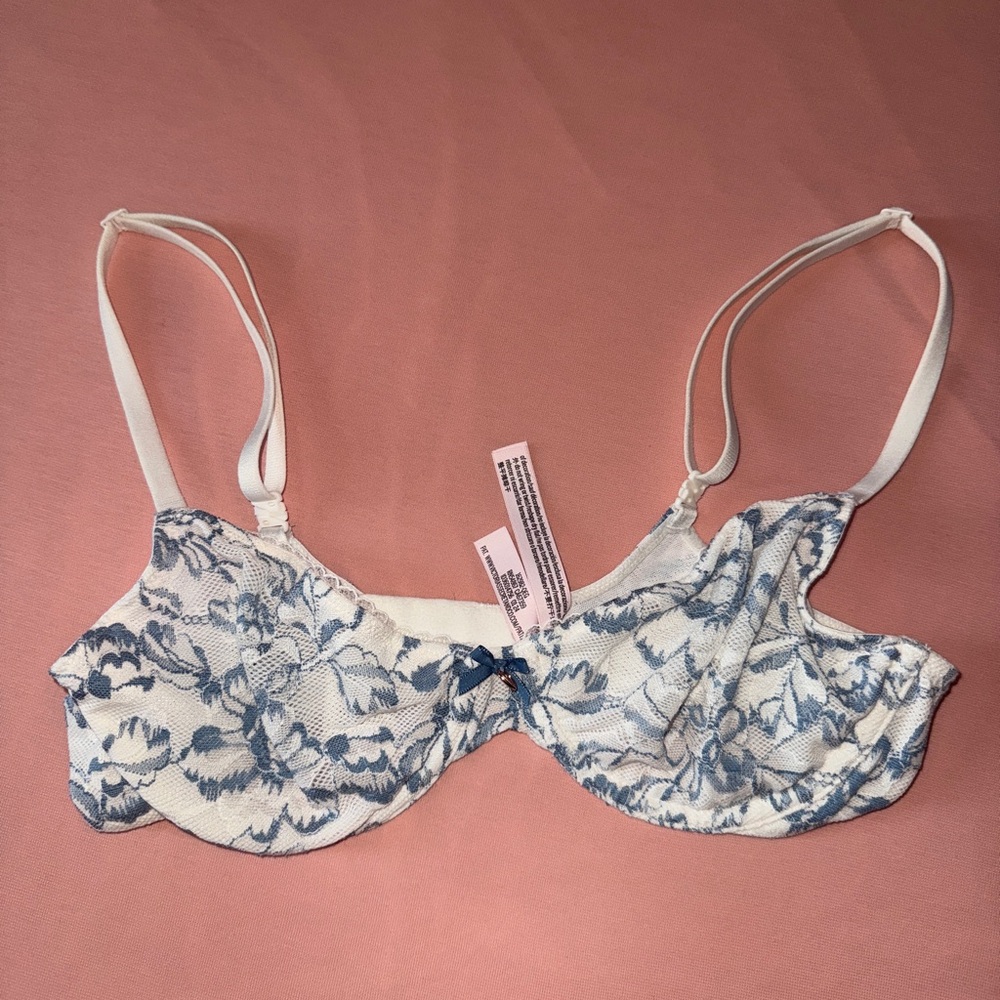 Elegant Lace Unlined Bra - Blue and White